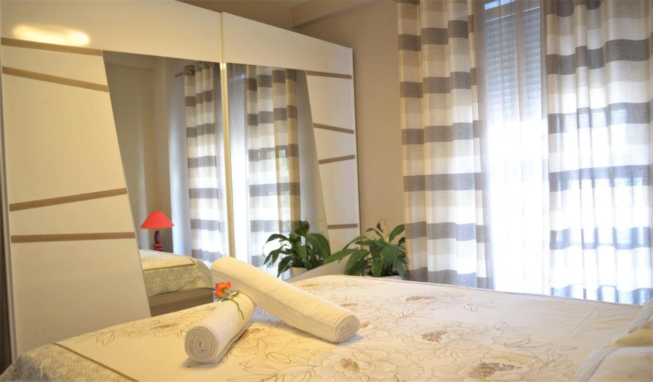 Haris Apartment *